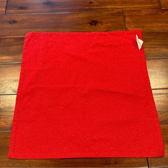 Holiday Cloth Napkins Set of 12 Red Cotton Dinner Napkins 17.75" x 17.75" - Picture 3 of 8